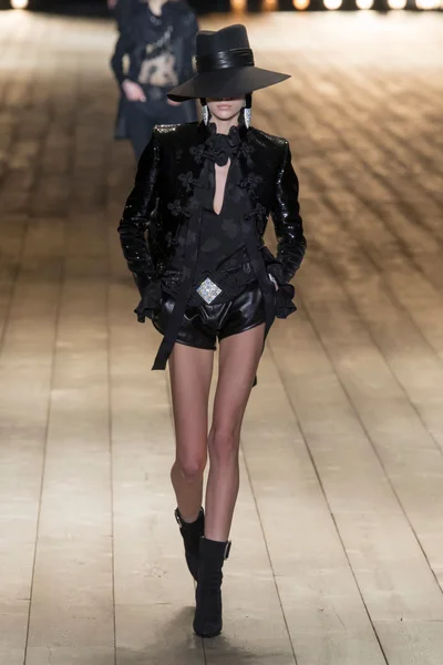 Look 2